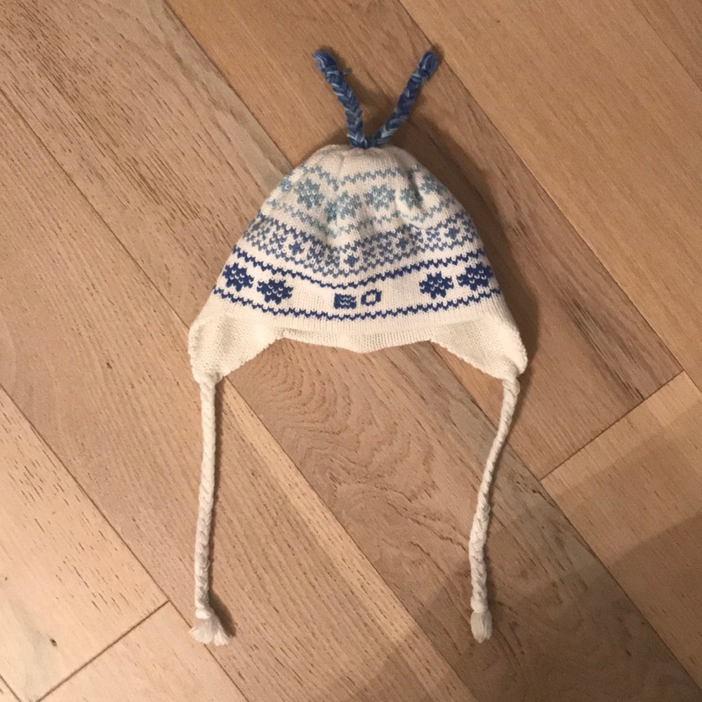 0-6 Months Winter Hat with name Bo on the front
